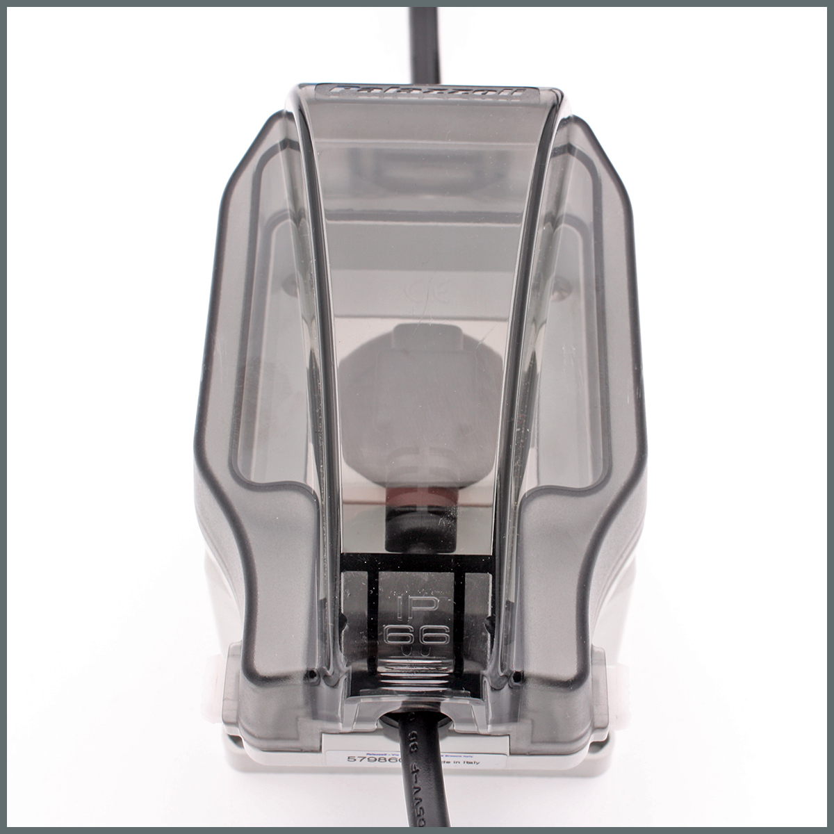 Tekne ve Karavan Endüstriyel Standart Enerji Kablo Priz Çevirici  2m. PUR Kablolu