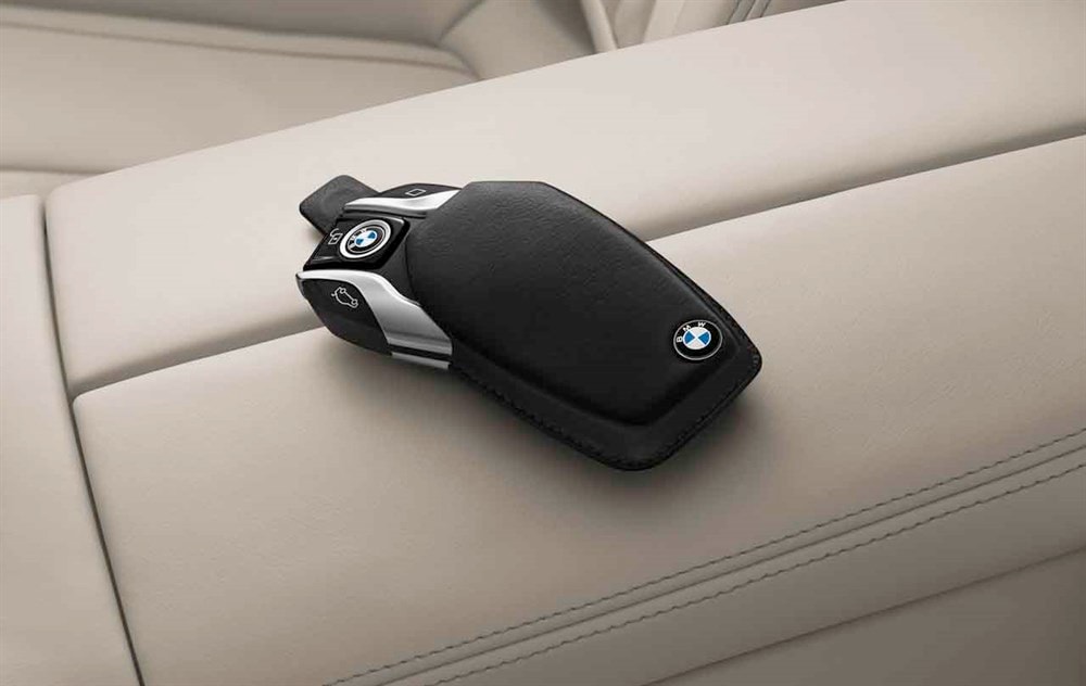 BMW EKRANLI ANAHTAR KILIFI