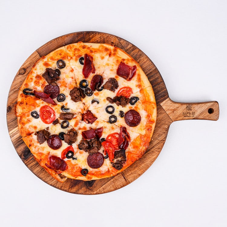 Şarküteri Pizza