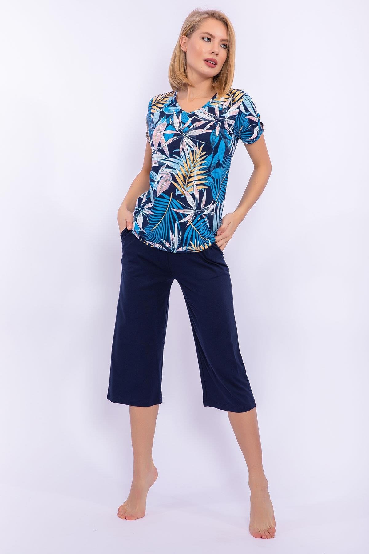 Yaprak Desenli Lacivert Kadın Cepli Kapri Pijama Takımı