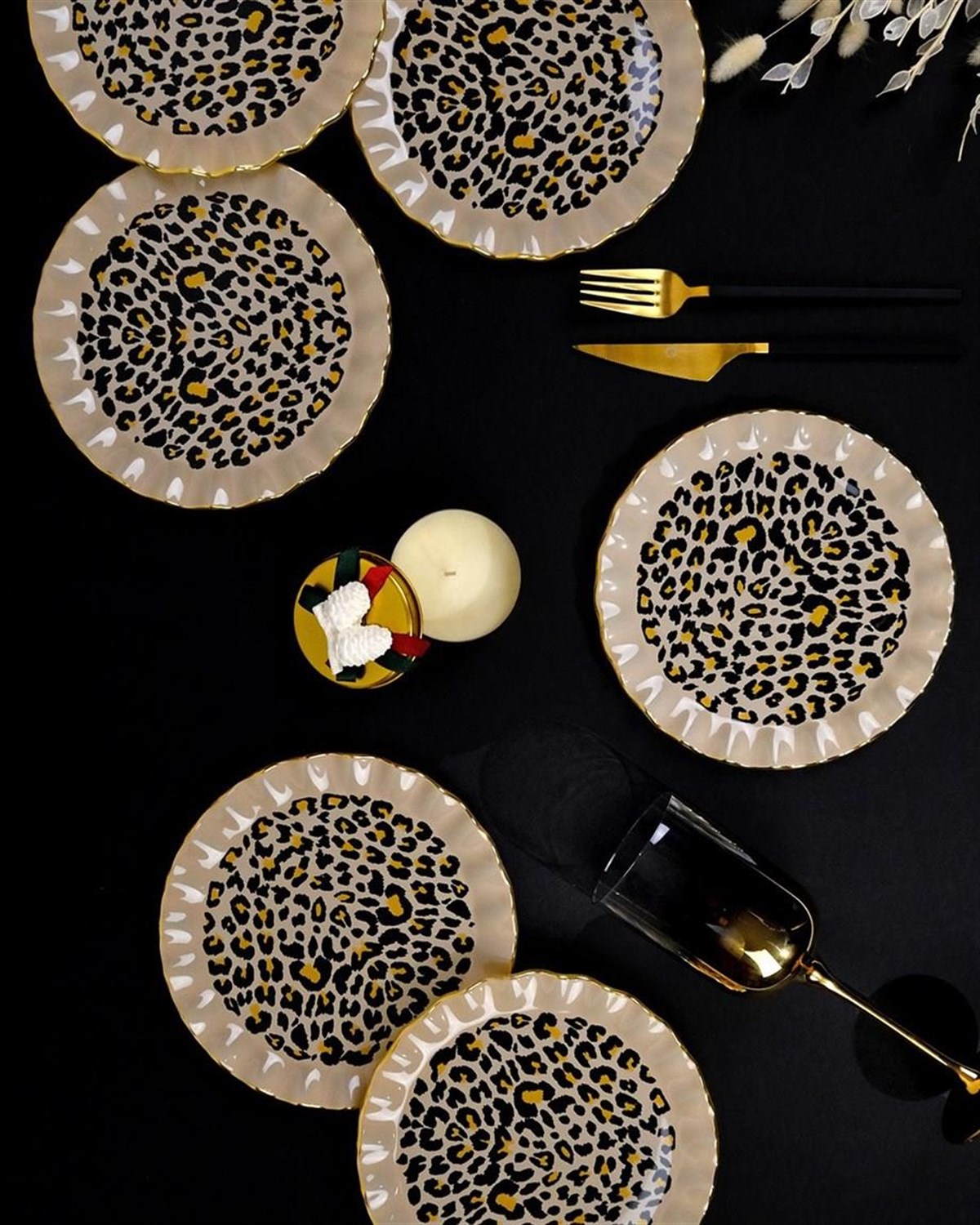 Glore Leopar Wavy Altın Yaldızlı 6 Kişilik Cam Pasta Tabağı Takımı 25098