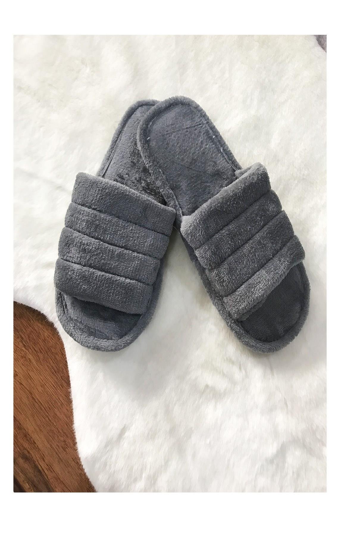 Kadın Ev Terliği Gri Peluş