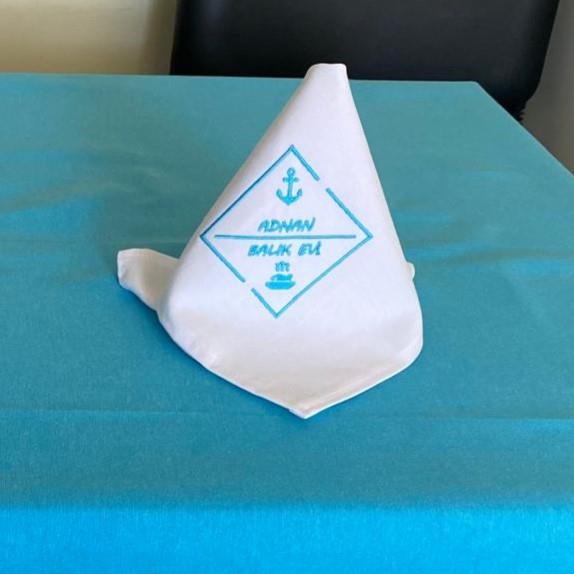 Logolu Restoran Peçetesi 45x45Otel TekstiliLİNA TEKSTİL TASARIMLogolu Restoran Peçetesi 45x45