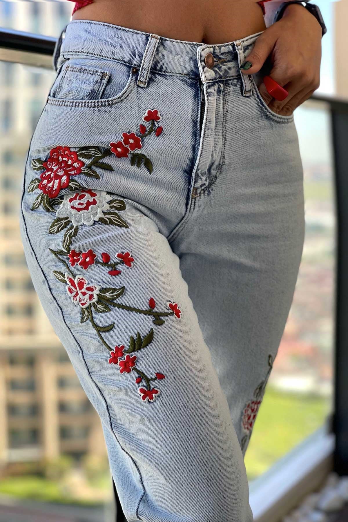 The Bark Nakış Çiçek İşlemeli Mom Jean Kadın Pantolon 1037-261 Buz Mavisi
