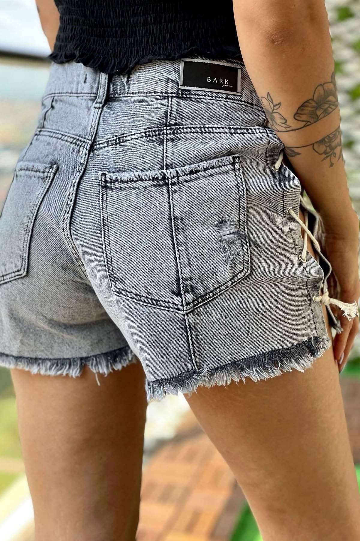 The Bark Yandan Bağcıklı Mini Jean Kadın Şort 2076-891 Gri