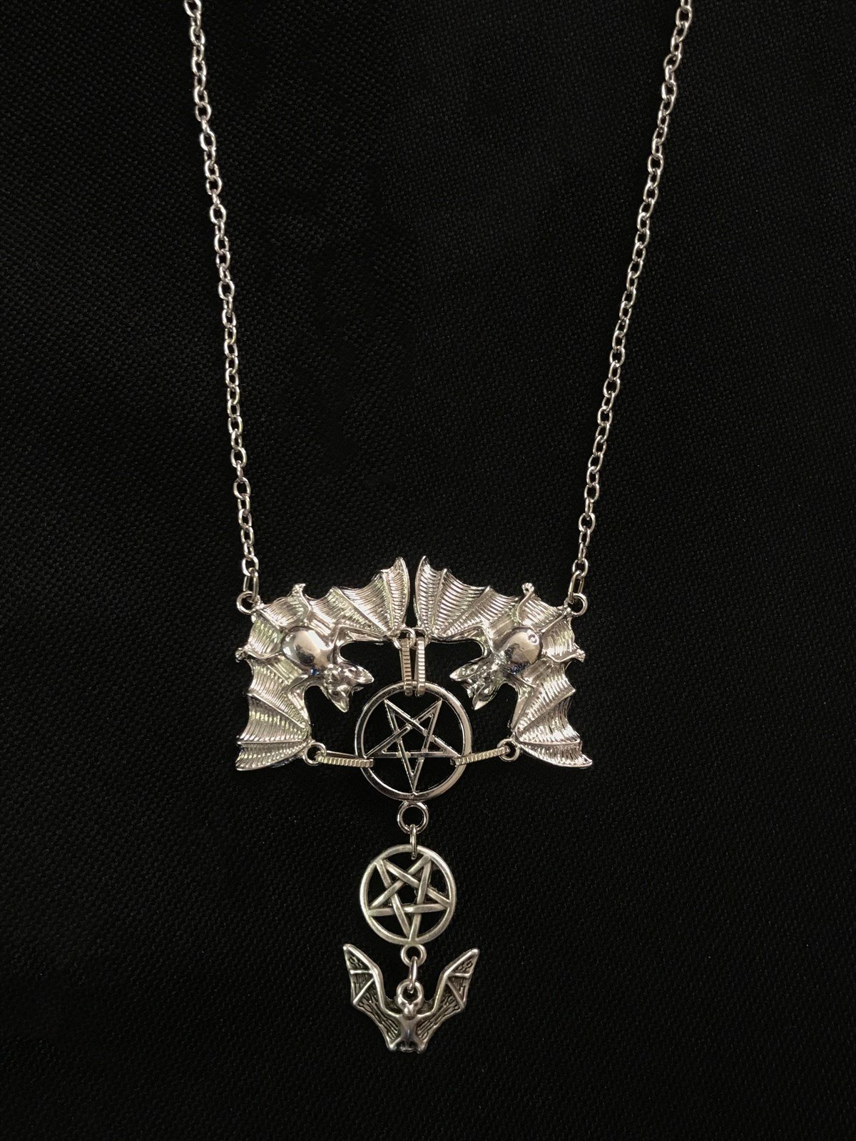  Bats and Pentagram Kolye