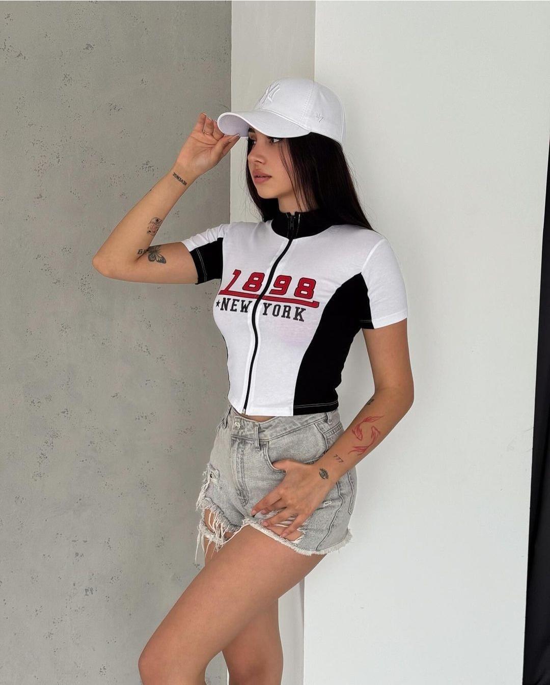 1898 Newyork Baskılı Fermuarlı Crop Bluz
