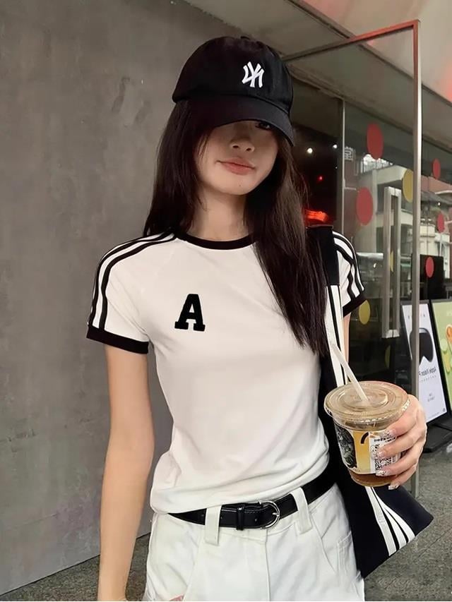 A Baskılı Şeritli Bluz Body Crop