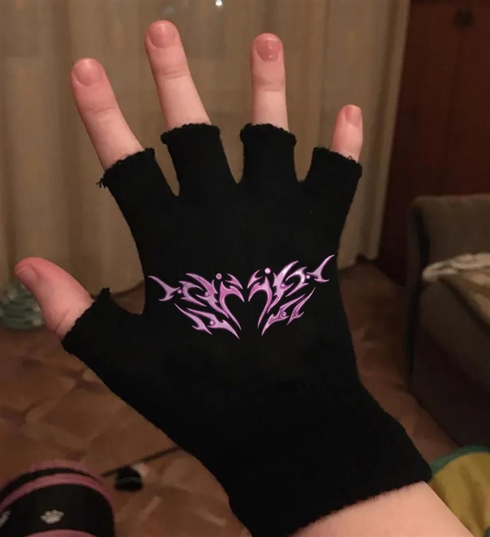 Aesthetic Heart Baskılı Unisex Siyah Kesik Eldiven