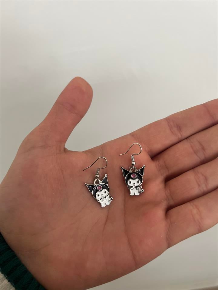 Anime Kuromi Çift Küpe