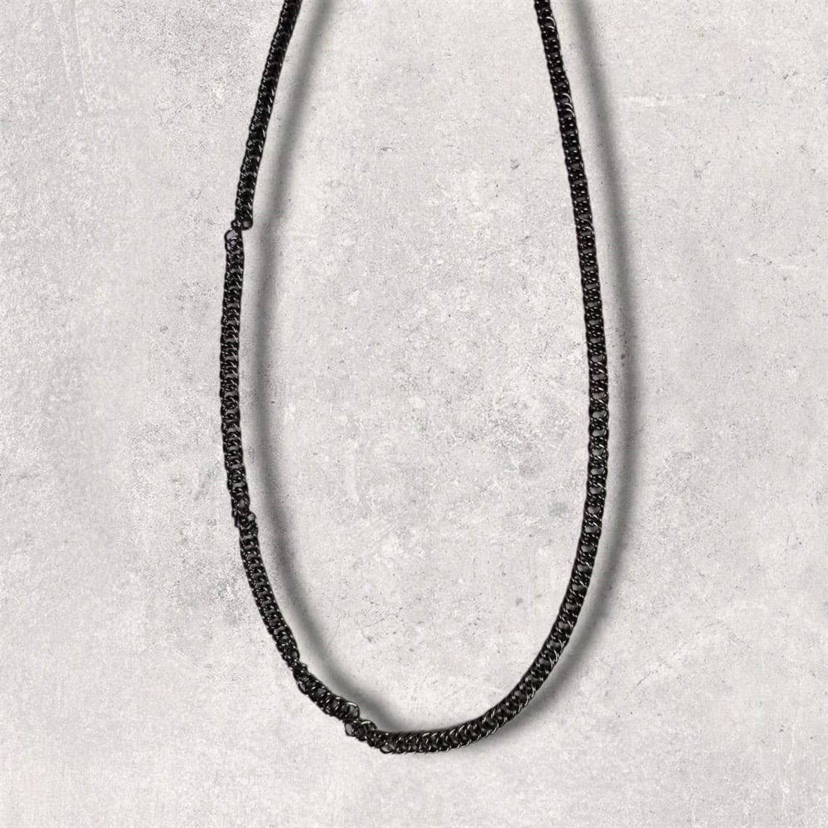 Black Knitted Chain Kolye