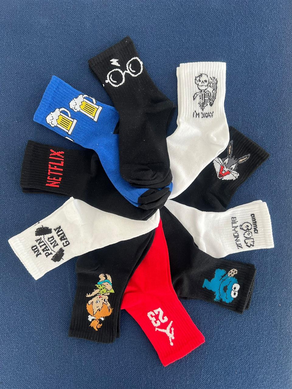 Bugs Bunny Unisex Siyah Kolej Çorap