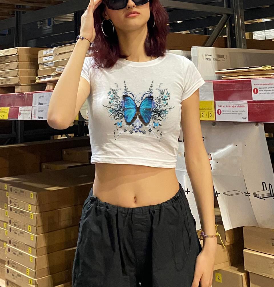 Butterfly & Flowers Baskılı Beyaz Crop