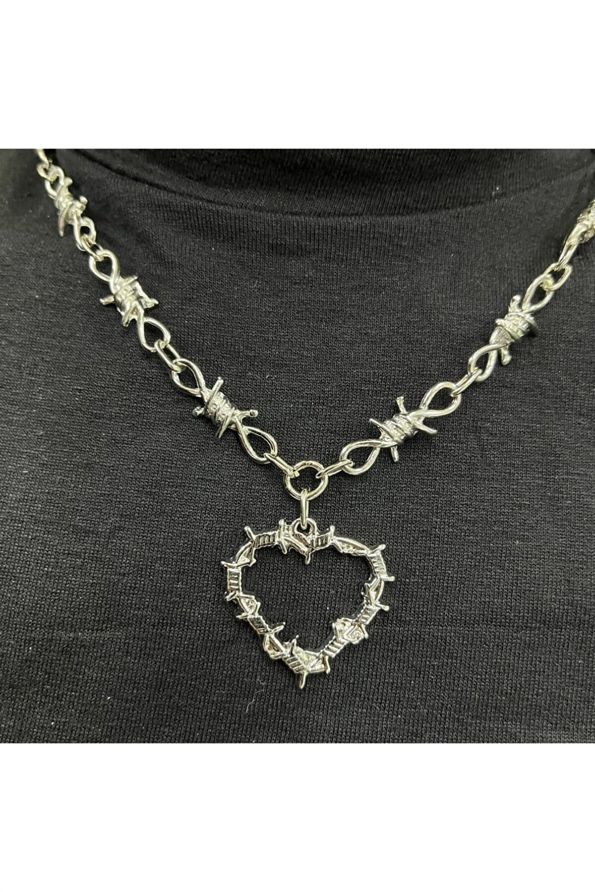 Gothic Harajuku Barbed Wire Heart Dikenli Tel Unisex Kolye