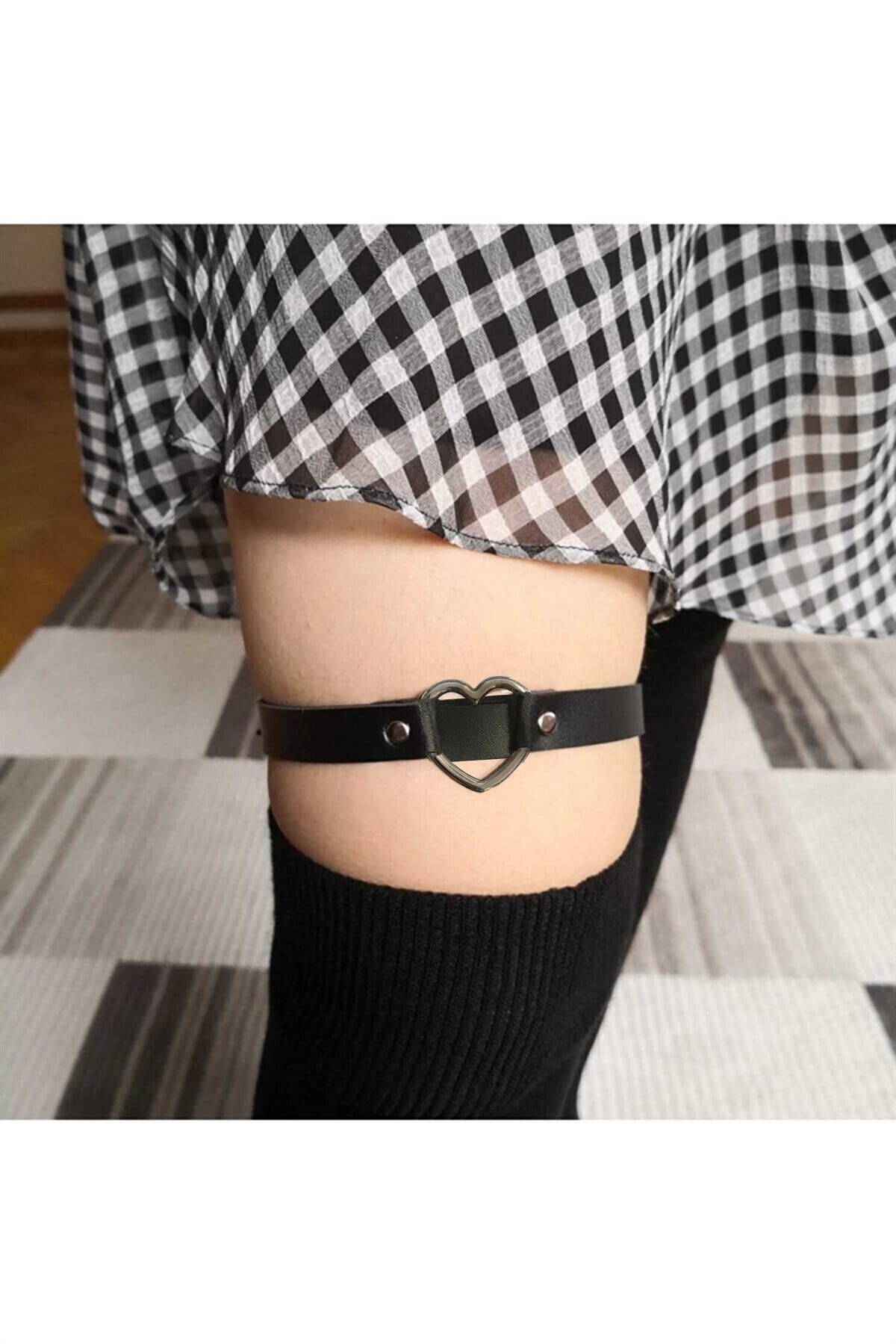 Gothic Kalp Siyah Şeritli Bacak Kemeri Choker