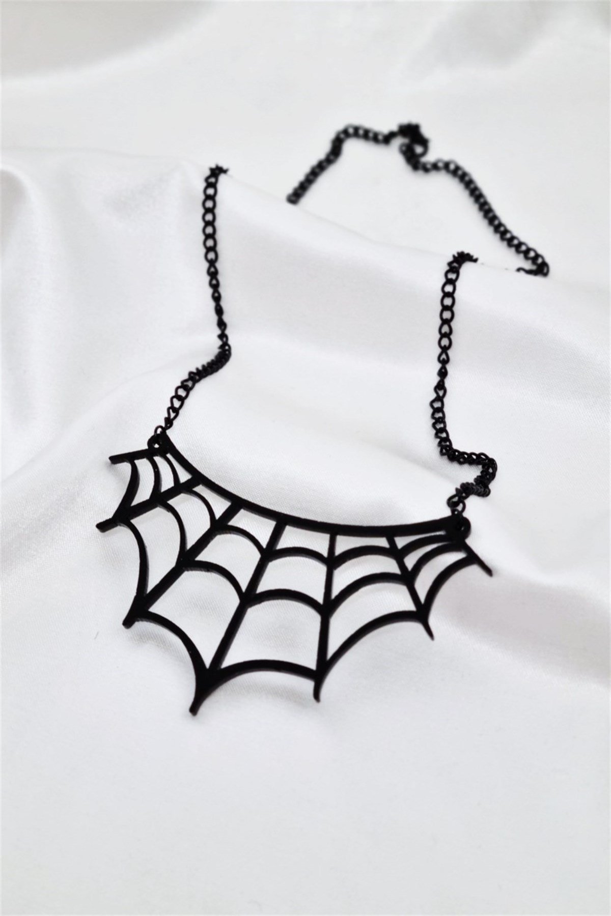 Gothic Örümcek Ağı Kolye