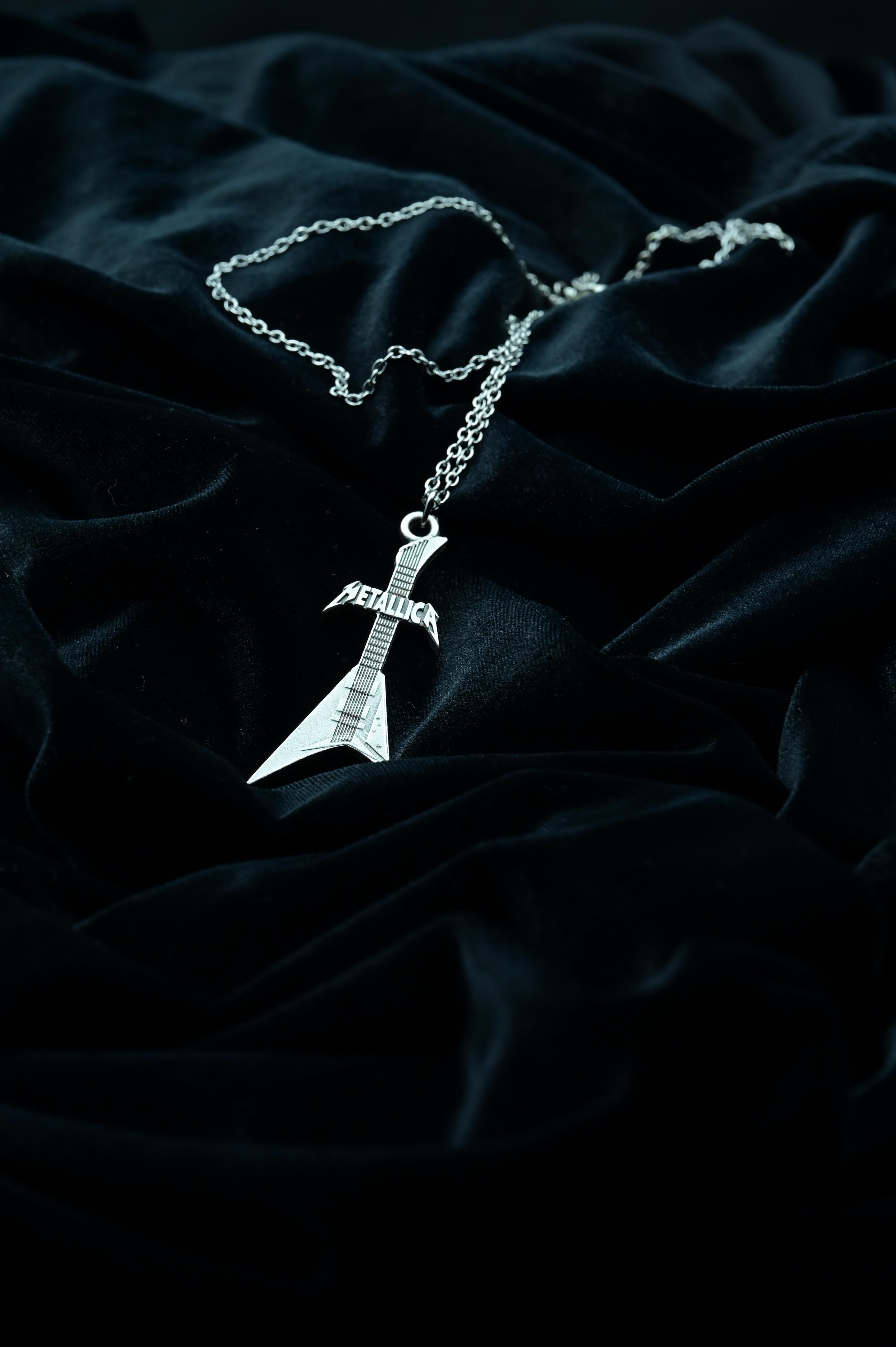 Metallica Guitar Unisex Kolye