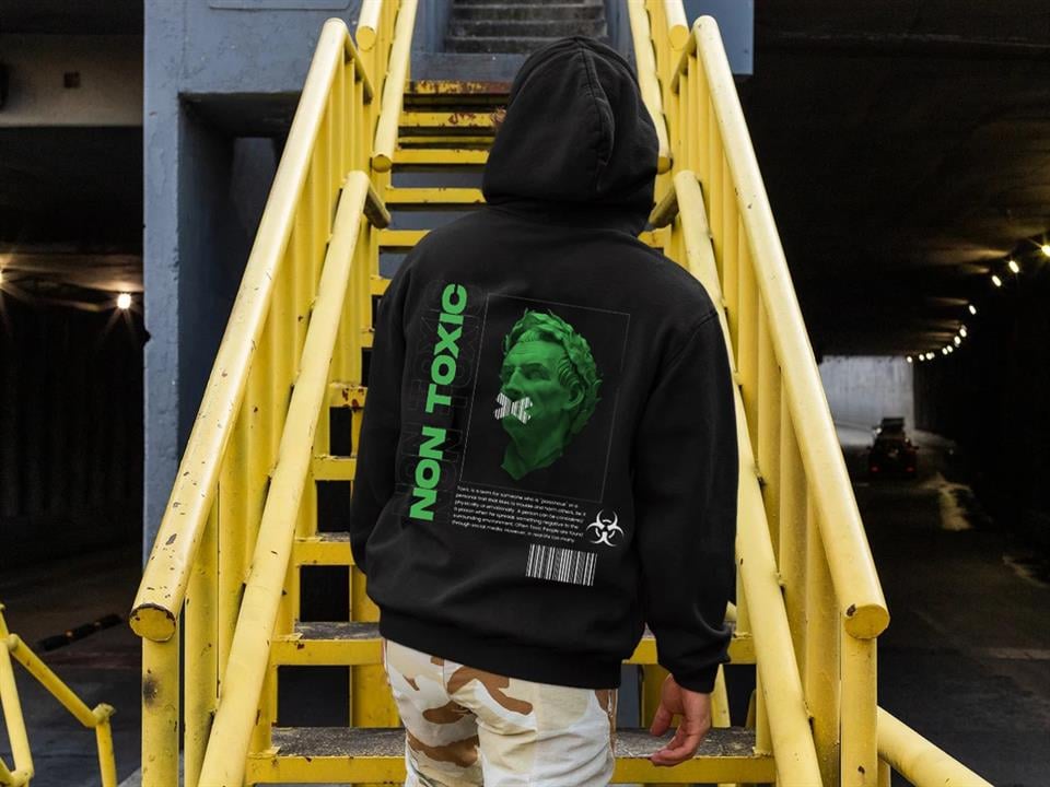 Non Toxic Sırt Baskılı Siyah Kapüşonlu Sweatshirt