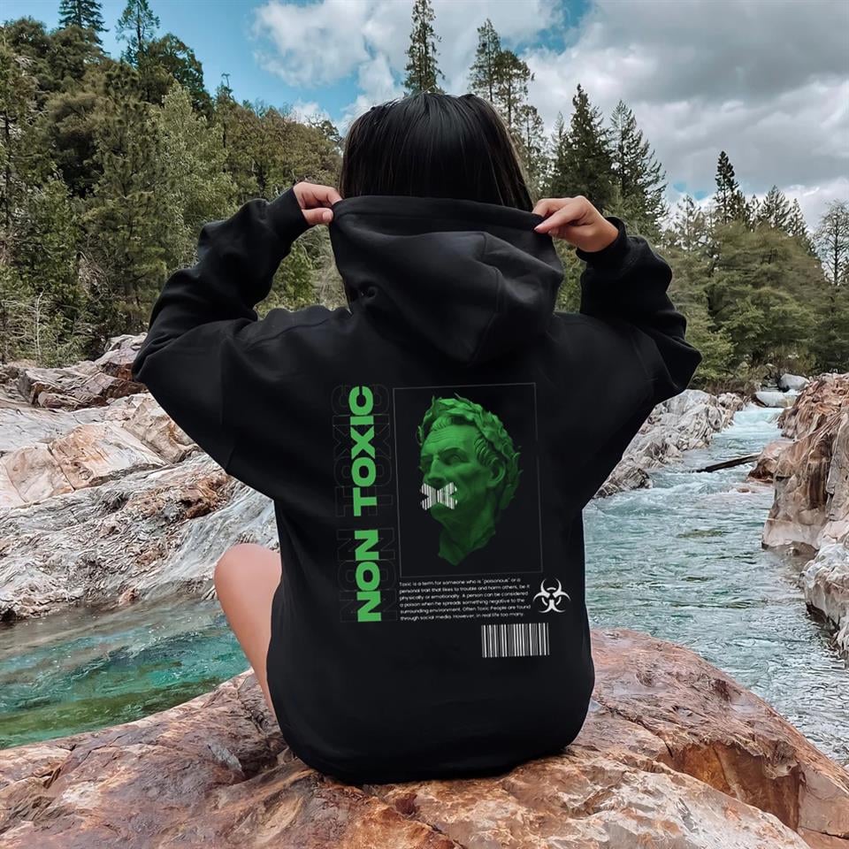 Non Toxic Sırt Baskılı Siyah Kapüşonlu Sweatshirt