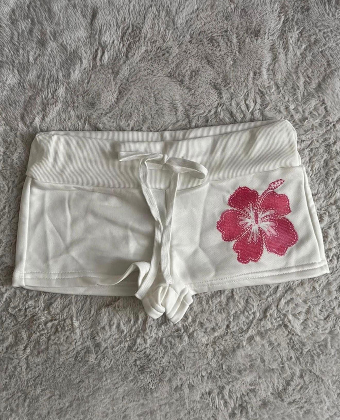 Pembe Sakura Flower Mini Şort