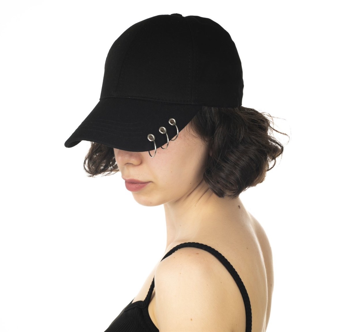 Piercingli Üç Halkalı Siyah Unisex Kep Şapka