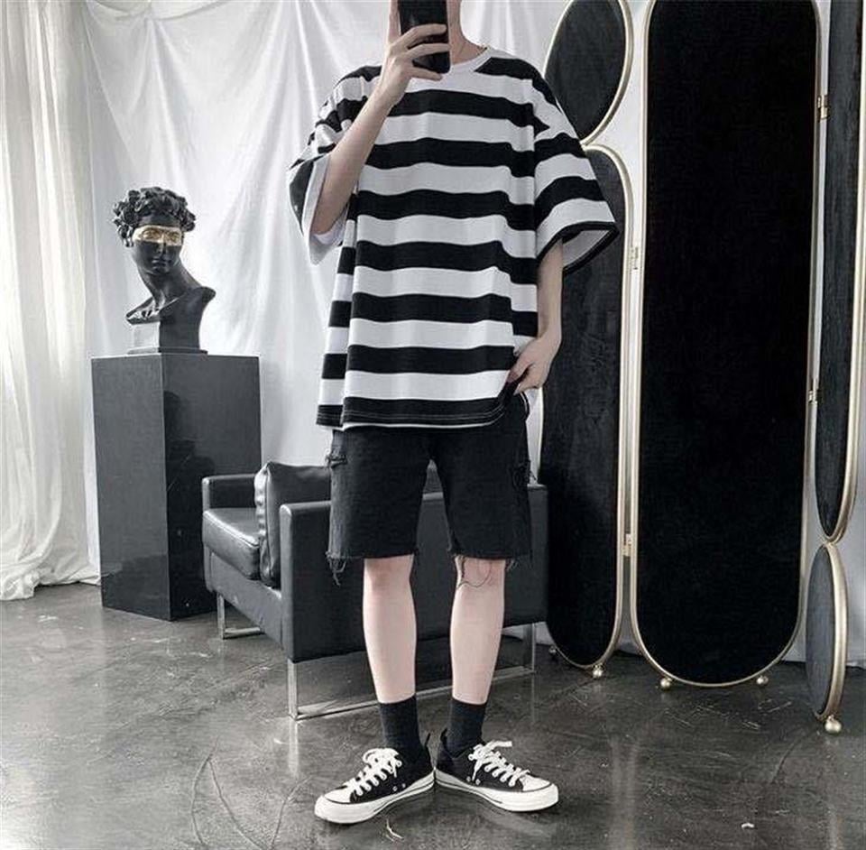 Siyah Beyaz Çizgili Unisex Oversize T-shirt