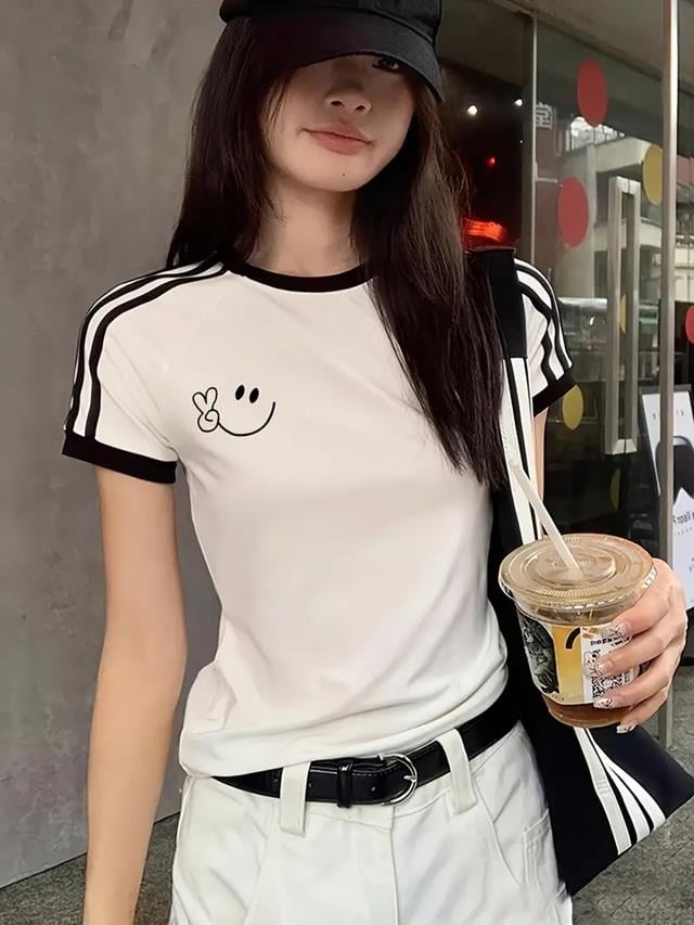 Smile Baskılı Şeritli Bluz Body Crop