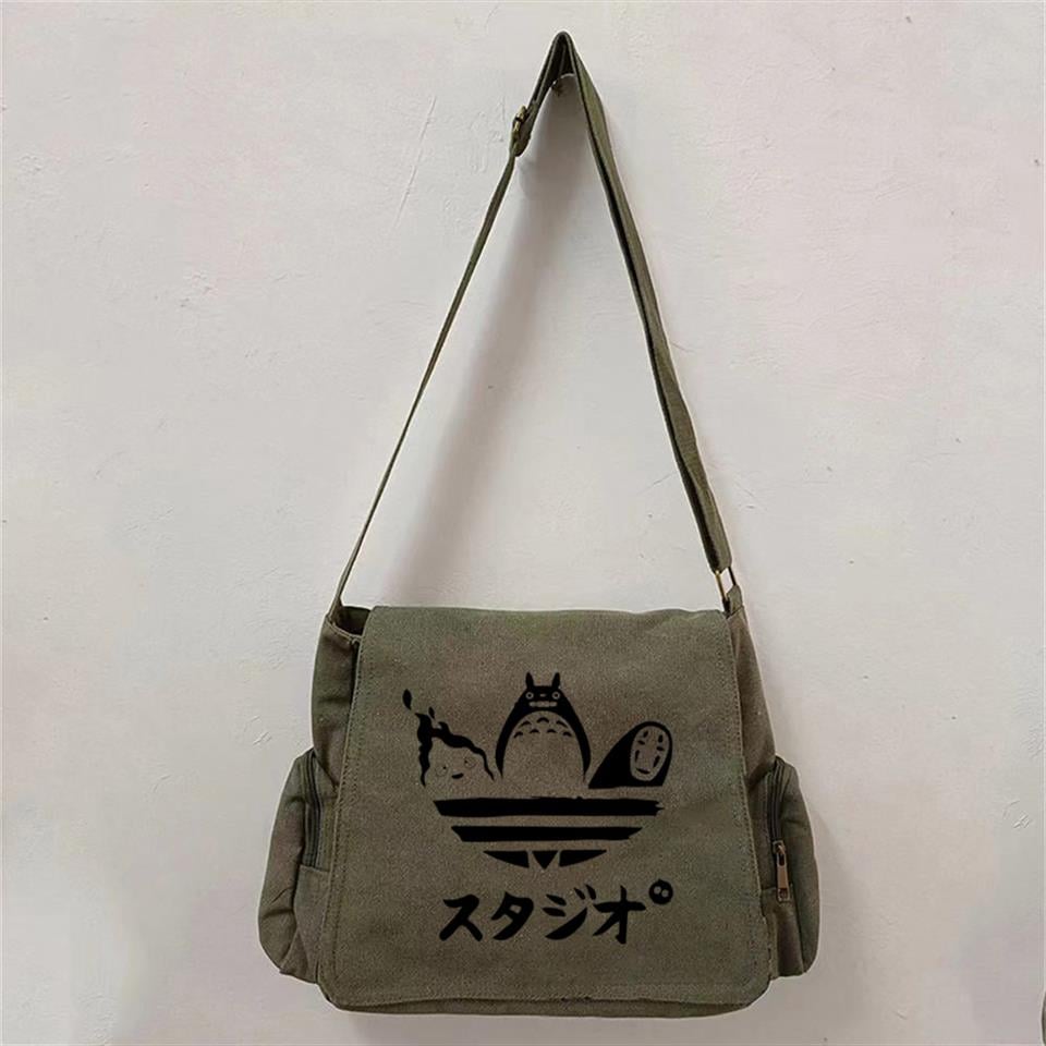 Totoro Friends Baskılı Unisex Yeşil Postacı Çantası