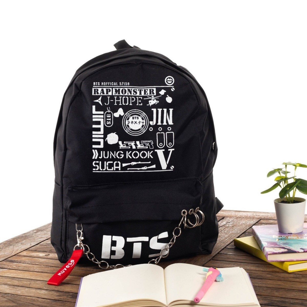 Touz BTS Piercingli Zincirli Siyah Sırt Çantası