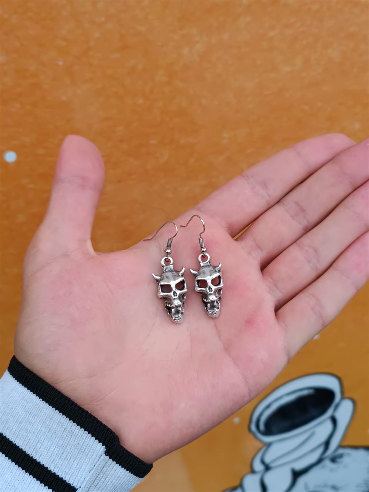 Touz Gothic Devil Skull Çift Küpe