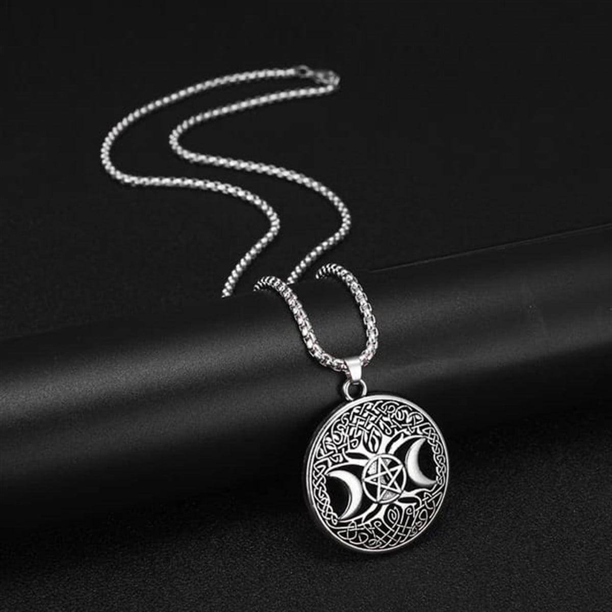 Touz Gothic Moons & Star Kolye