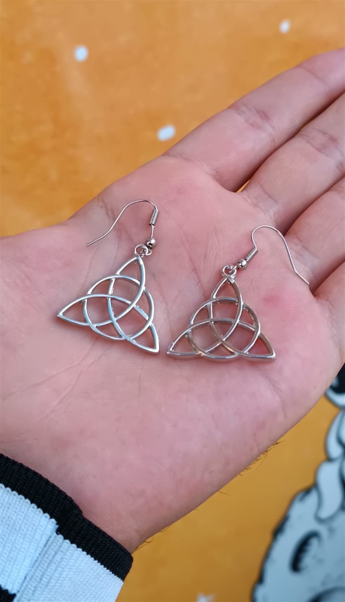 Touz Gothic Triquetra Çift Küpe