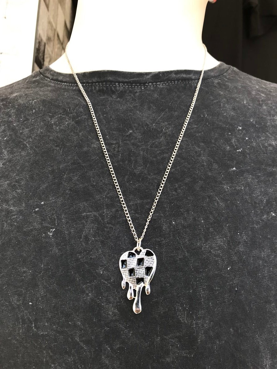 Touz Heart Black Dama Tasarımlı Kolye