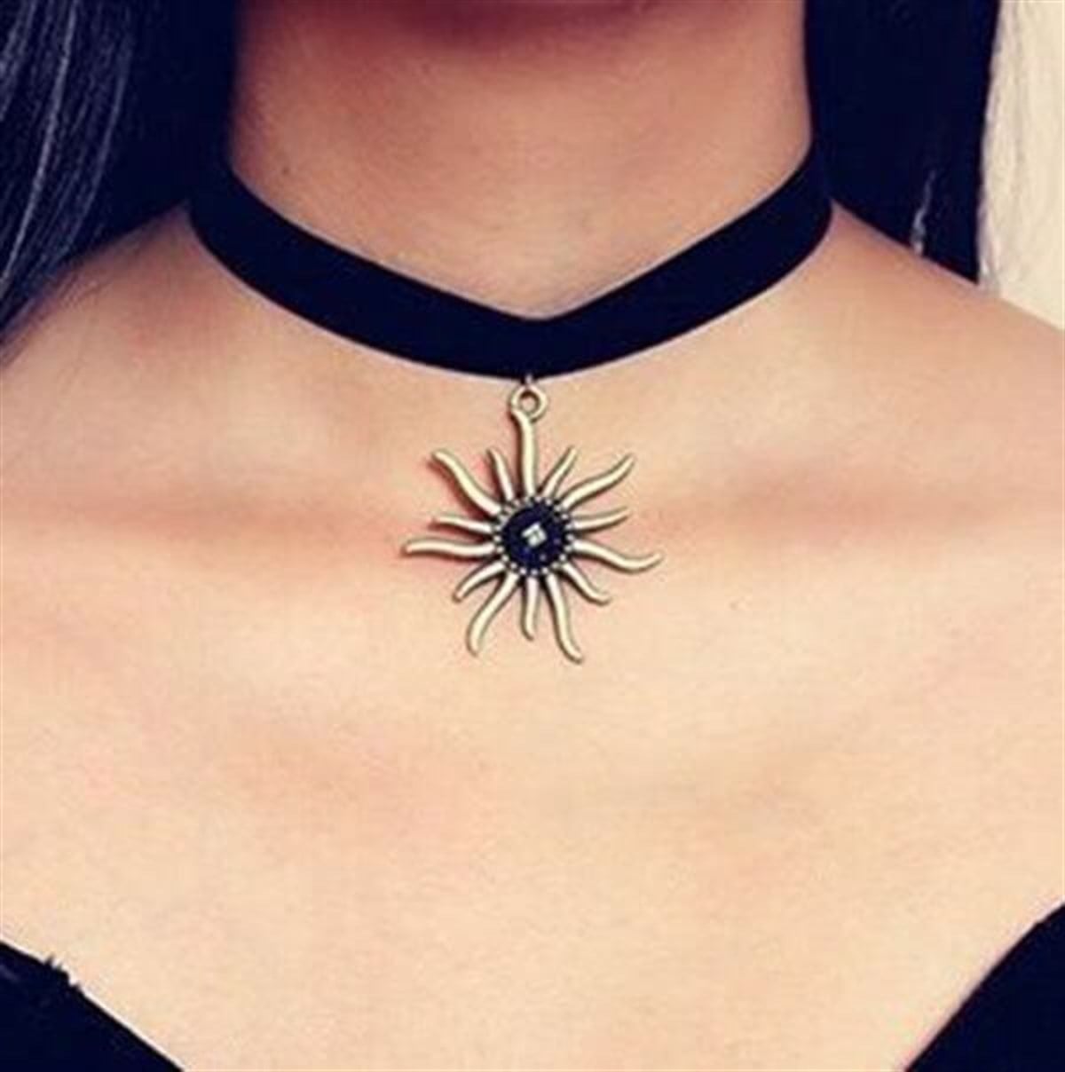 Touz Leon Adjustable Sun Moon Star Pendent Velvet Tasma