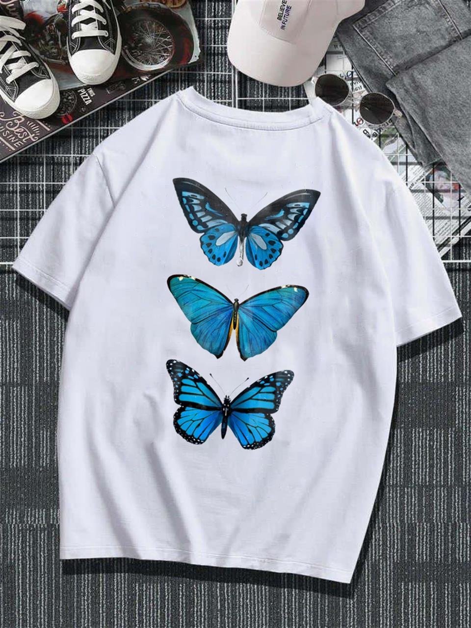 Triple Blue Butterfly Sırt Baskılı Beyaz Unisex Oversize T-shirt