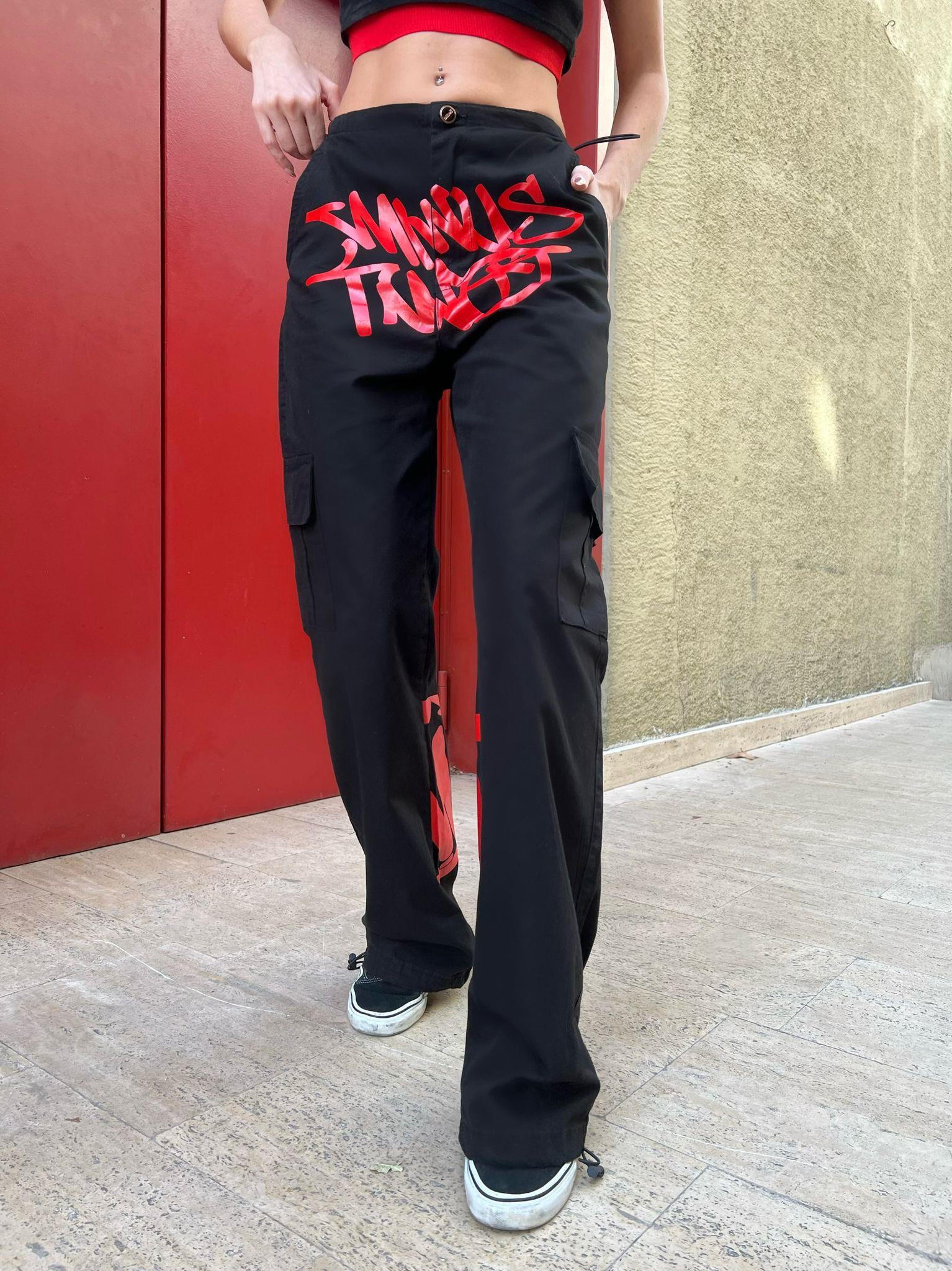 Unisex  Kargo Cepli Lastik Detaylı Siyah Kımızı Baskılı Baggy Jean