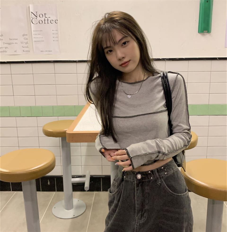 Y2K Streetwear Ters Dikiş Detaylı Uzun Kollu Beyaz Crop