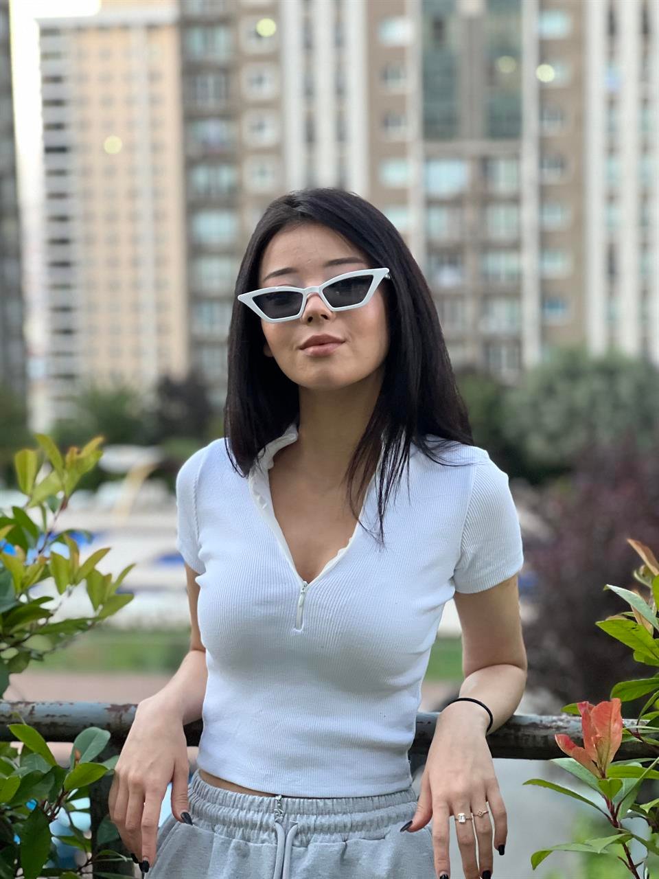 Y2K Tarz Angel Model Beyaz Renk UV Korumalı Güneş Gözlüğü 