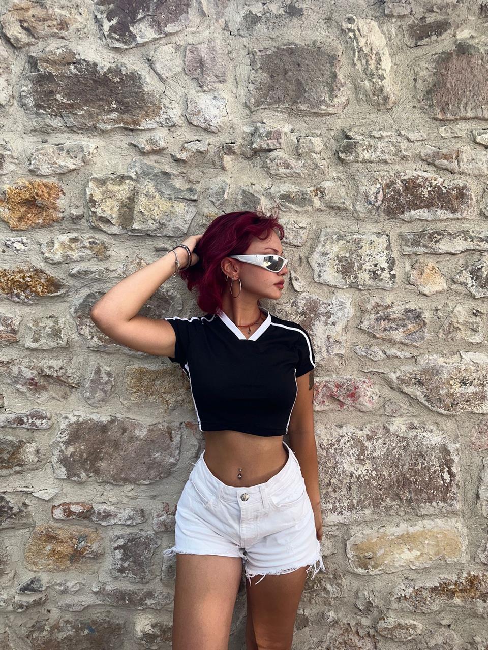 Y2k V Yaka Şeritli Siyah Crop