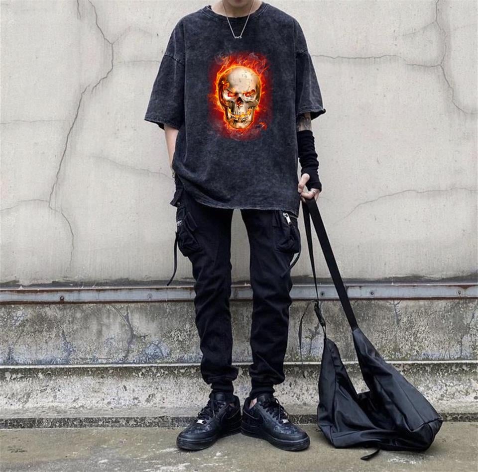 Yıkamalı Flaming Skull Unisex Eskitme T-shirt