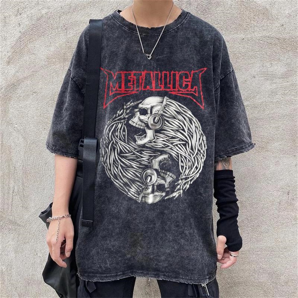 Yıkamalı Unisex Metallica Eskitme T-shirt