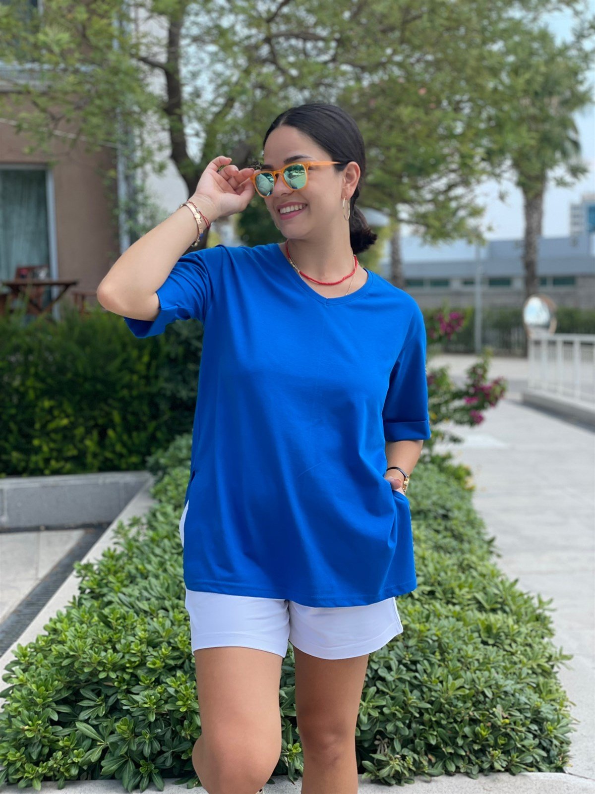 Basic V yaka T-shirt