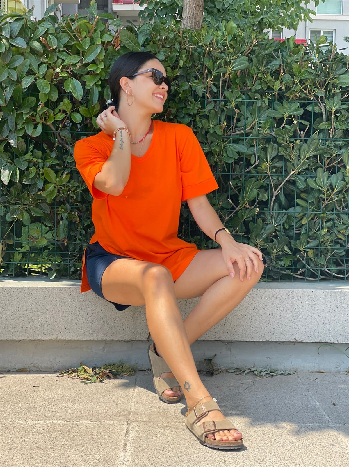 Basic V yaka T-shirt