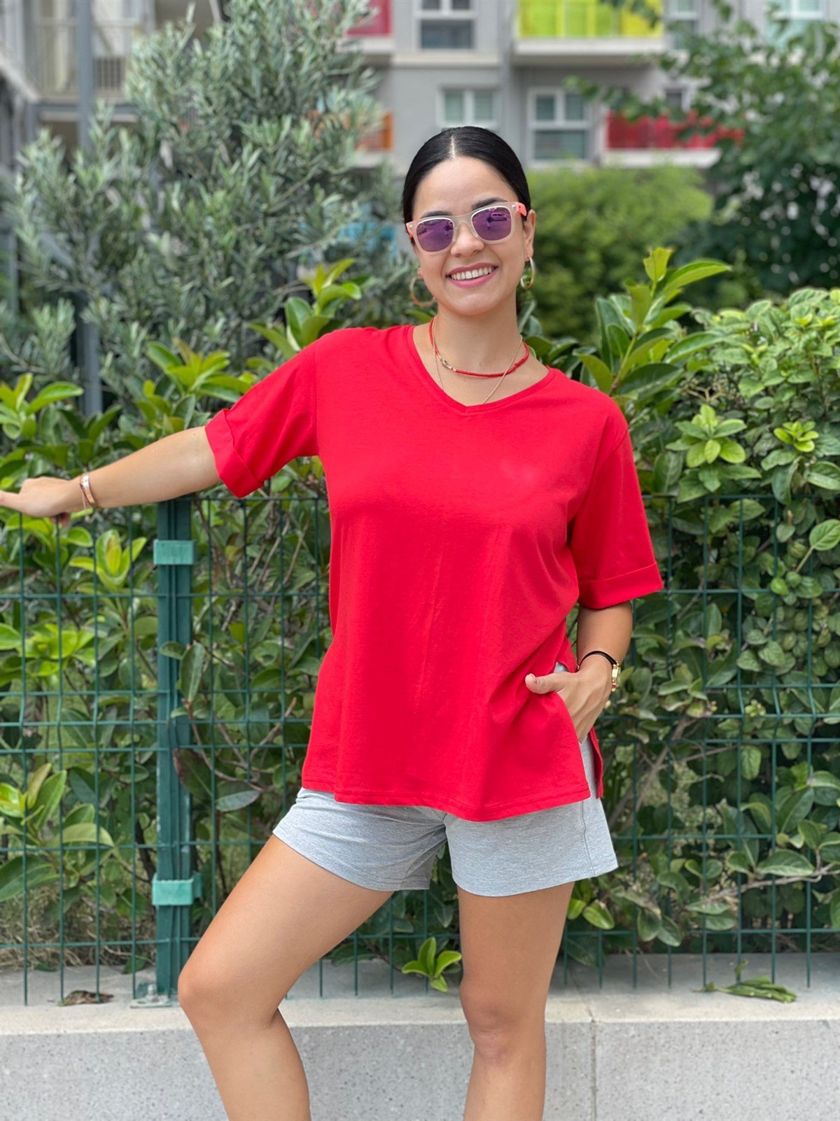 Basic V yaka T-shirt