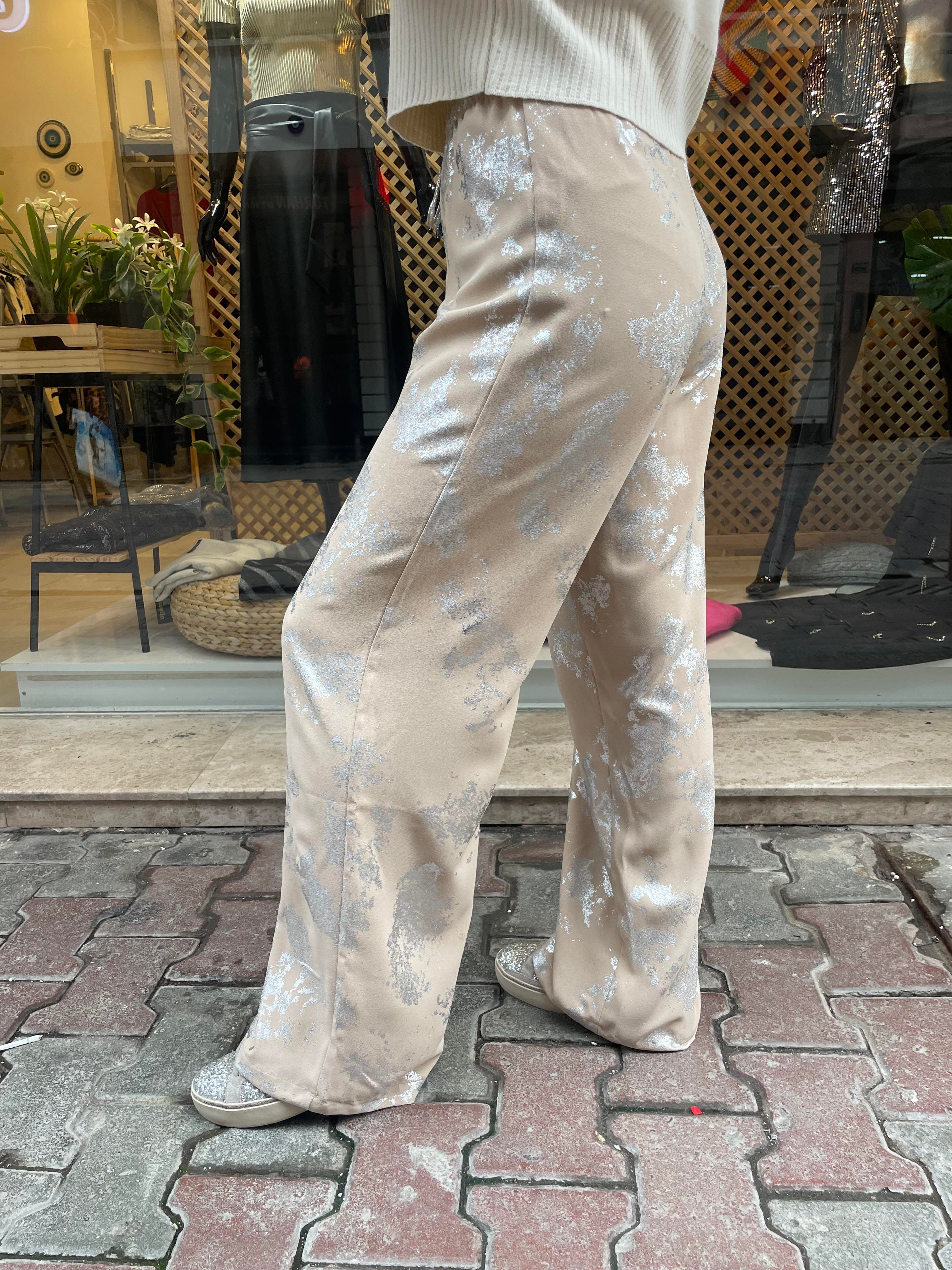 Bej Varak Desenli Crep Pantolon