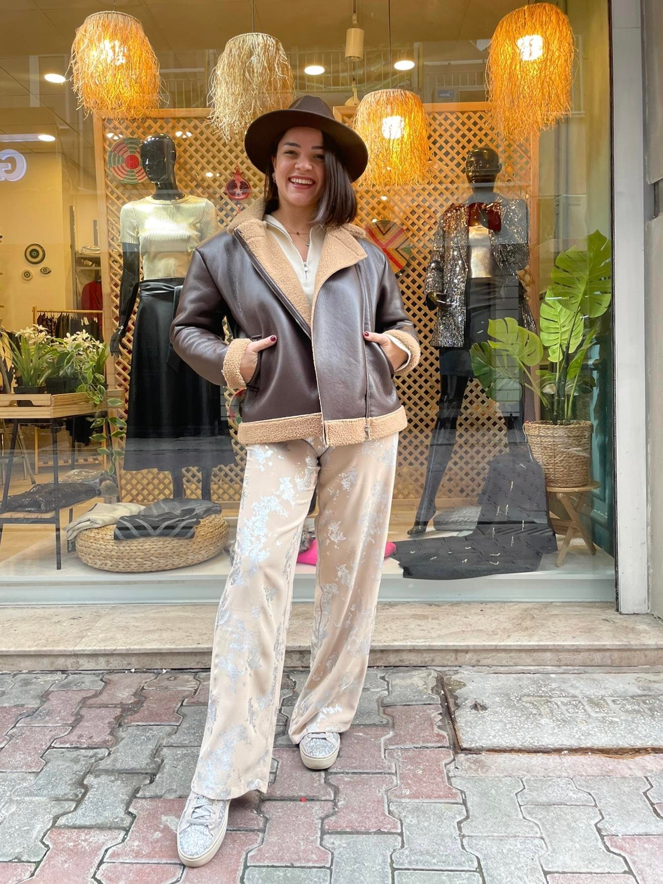 Bej Varak Desenli Crep Pantolon