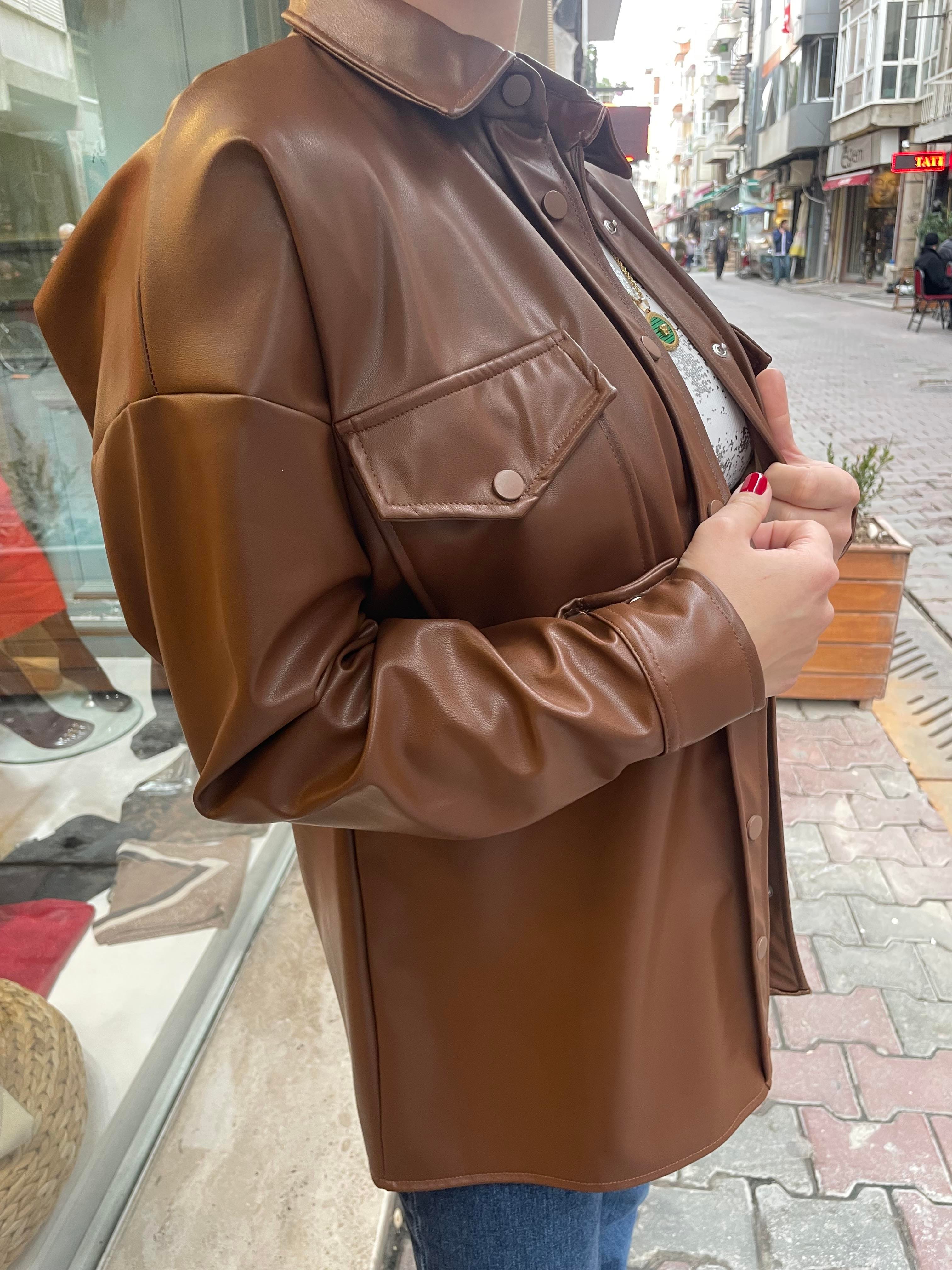 Kahverengi Deri Gömlek
