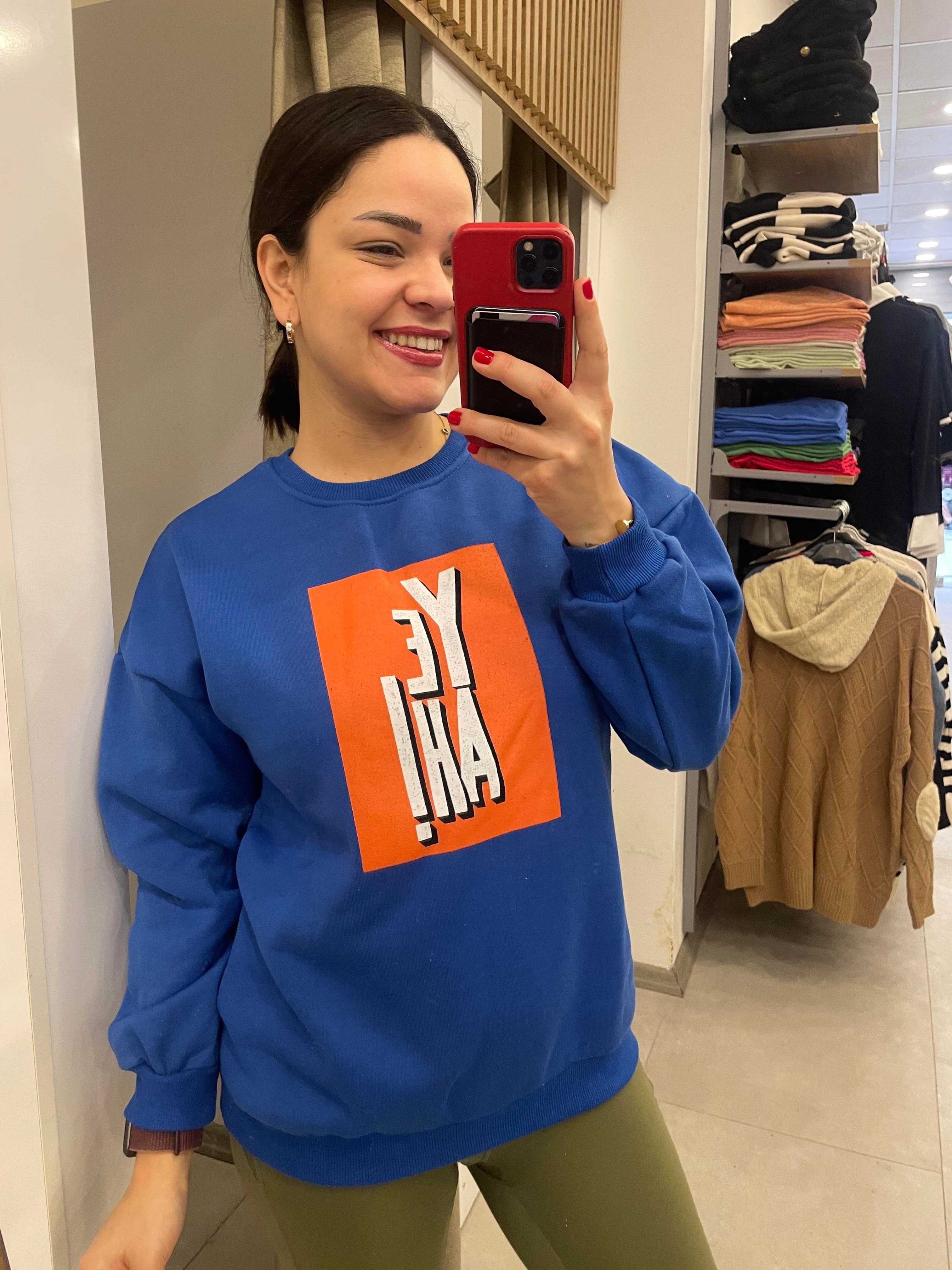 Mavi Turuncu Baskılı Sweatshirt