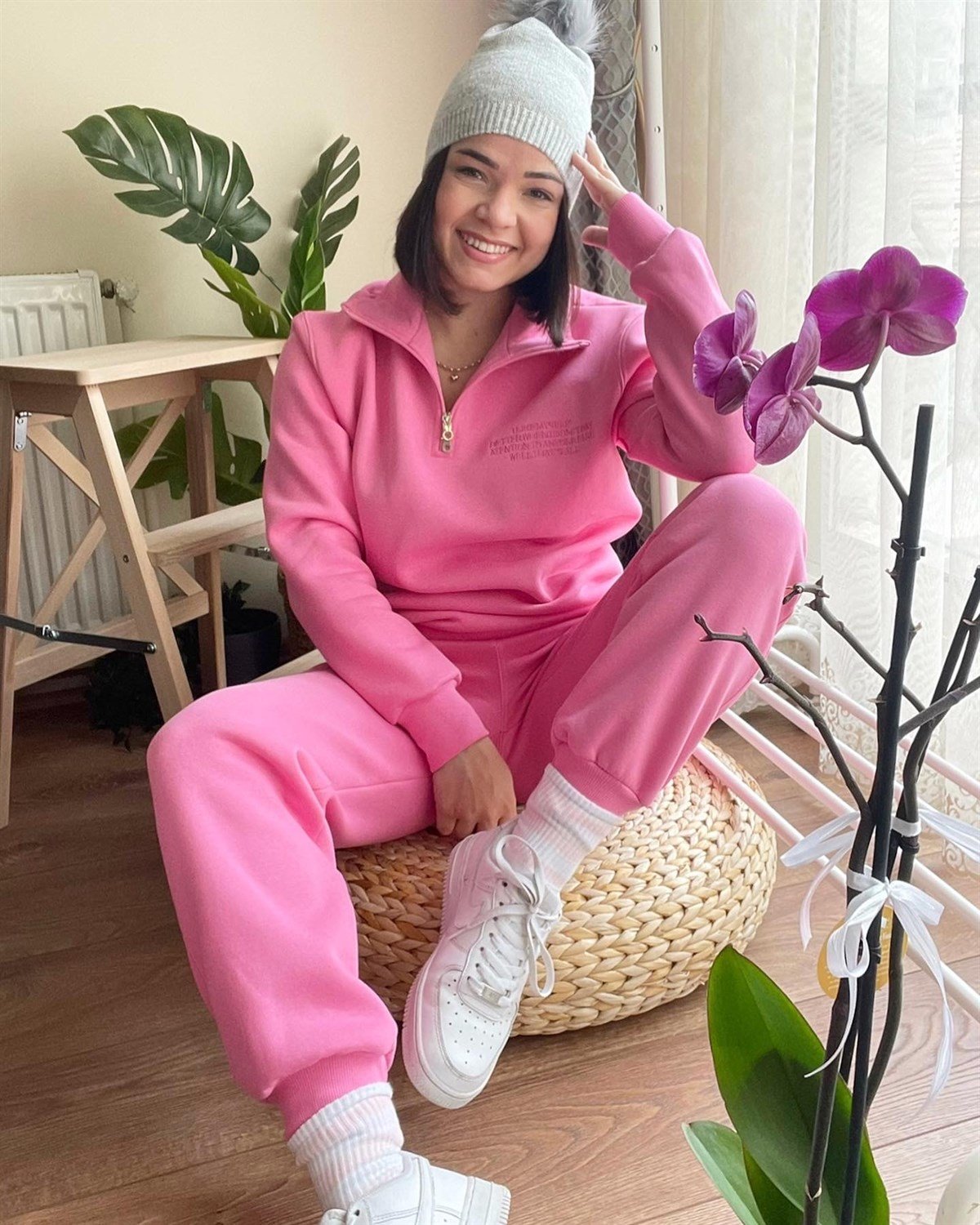 Pembe Eşofman Altı