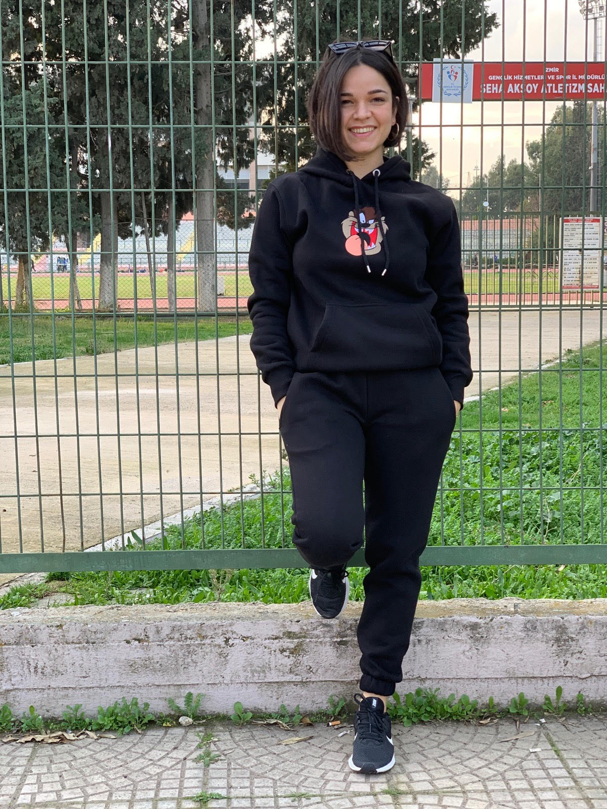 Siyah Lastikli Eşofman Altı